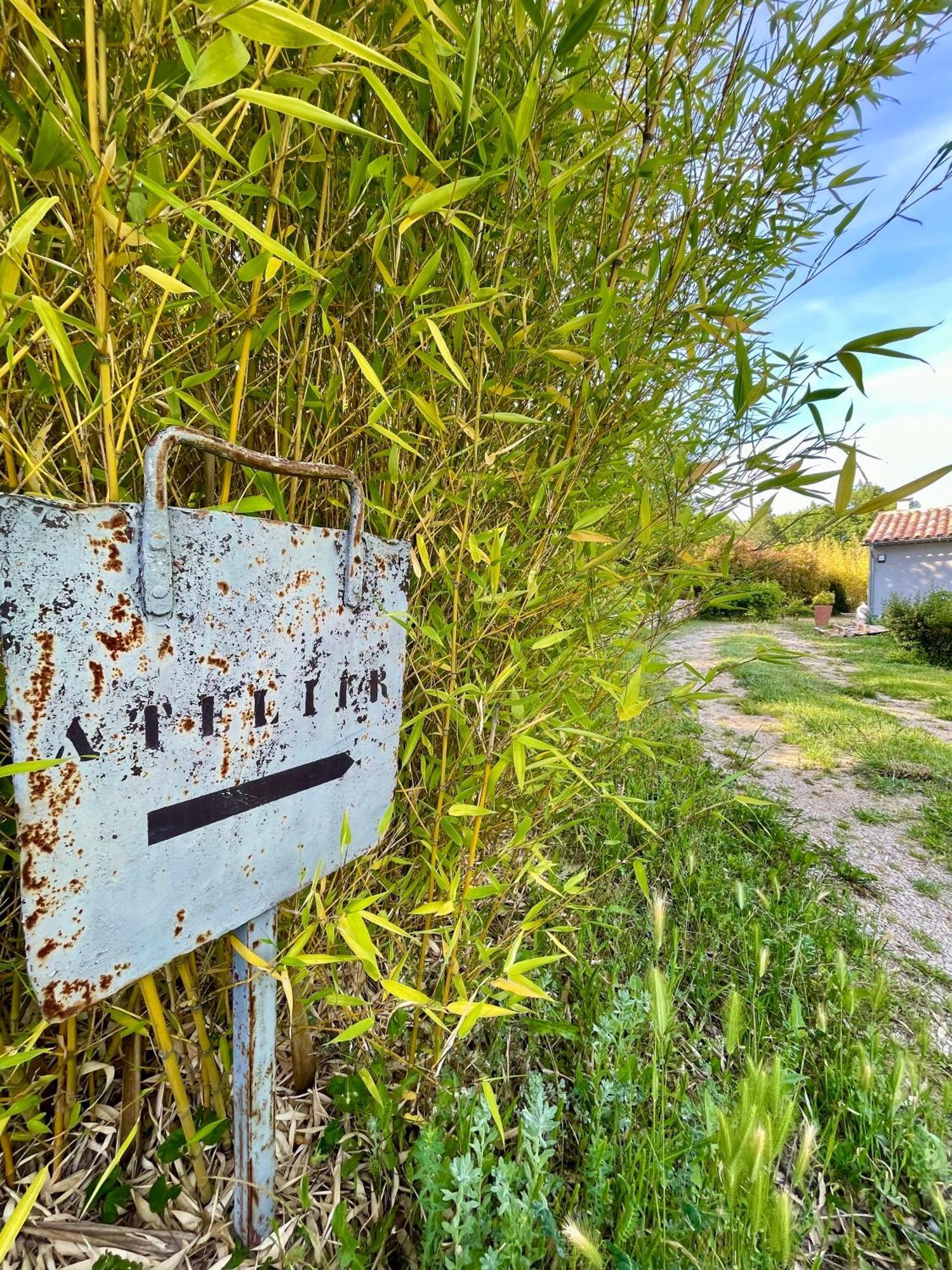 Pigeonnier Des Banons Bed & Breakfast Puimoisson ภายนอก รูปภาพ